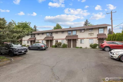 2 SW 119th St, Burien, WA 98146