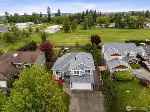 View/Area - 1855 Shanon Ln, Enumclaw, WA 98022 photo 2 of 4