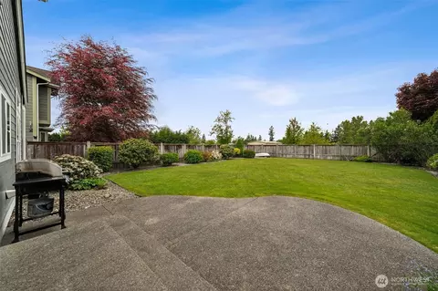 Exterior - 1855 Shanon Ln, Enumclaw, WA 98022 photo 4 of 7