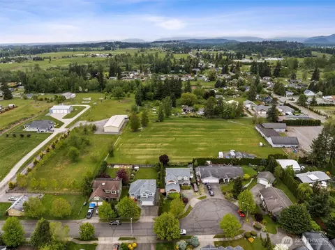 View/Area - 1855 Shanon Ln, Enumclaw, WA 98022 photo 3 of 4