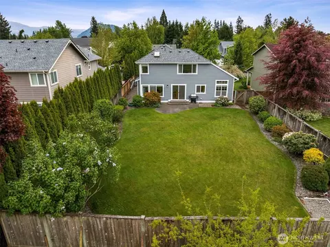 Exterior - 1855 Shanon Ln, Enumclaw, WA 98022 photo 6 of 7