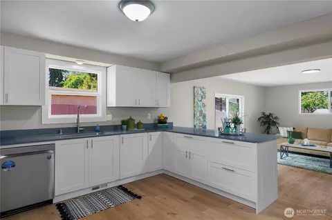 Kitchen - 2575 25th Loop SE, Lacey, WA 98503 photo 3 of 3