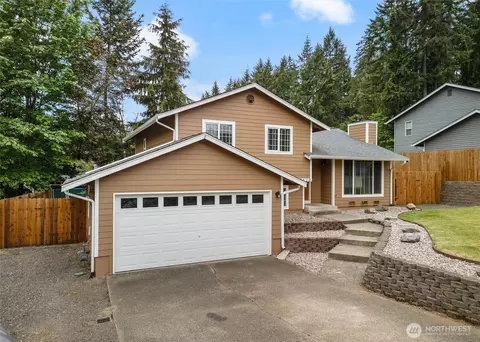 3620 Westminster Dr SE, Port Orchard, WA 98366