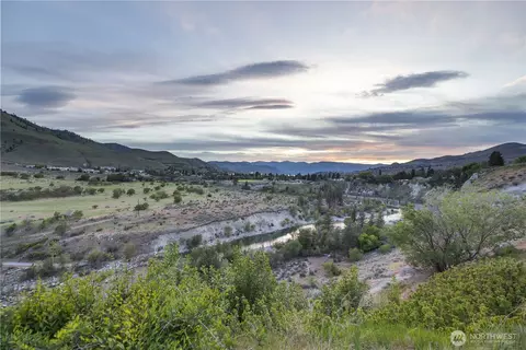 View/Area - 35 Chestnut St, Chelan, WA 98816 photo 1 of 1
