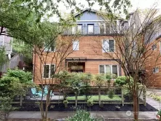 732 Boylston Ave E #A, Seattle, WA 98102