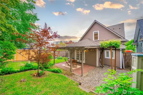 803 N 2nd St, Tacoma, WA 98403