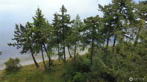 17 W Gedney Way, Hat Island, WA 98206 photo 3