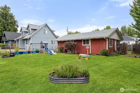 714 S 43rd St, Tacoma, WA 98418