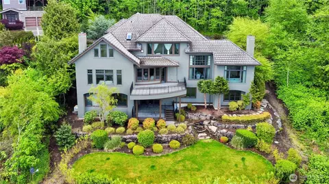 6438 170 Pl SE, Bellevue, WA 98006