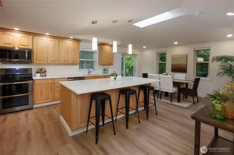Kitchen - 2503 165th Pl SE, Bothell, WA 98012 photo 2 of 5