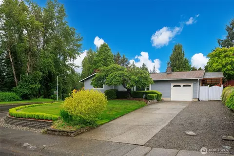 Exterior - 2503 165th Pl SE, Bothell, WA 98012 photo 2 of 9