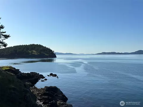 567 Marine Ln, Stuart Island, WA 98250
