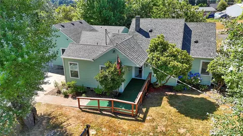 912 Nevada Dr, Longview, WA 98632