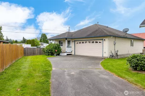 463 Rohrer Loop, Sedro Woolley, WA 98284