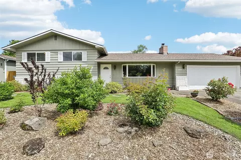10905 NW 36th Ave, Vancouver, WA 98685
