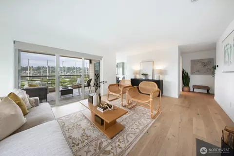 2811 14th Ave W #300, Seattle, WA 98119