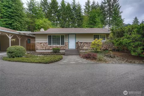 3703 Sunset Dr W, University Place, WA 98466