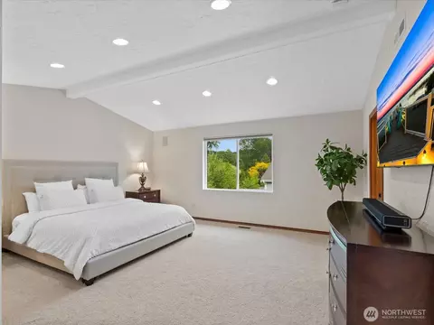 Bedroom - 23717 17th Pl W, Bothell, WA 98021 photo 1 of 4