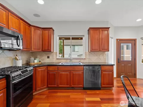 Kitchen - 23717 17th Pl W, Bothell, WA 98021 photo 2 of 2