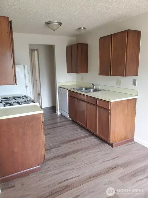 2020 E 15th St, Bremerton, WA 98310 photo 24
