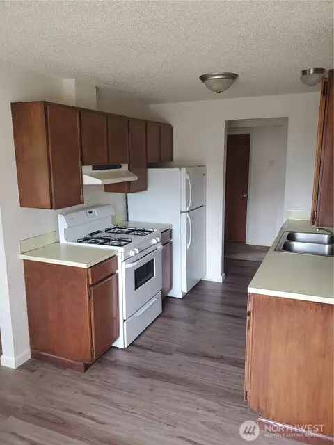 2020 E 15th St, Bremerton, WA 98310 photo 23