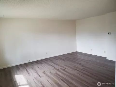 2020 E 15th St, Bremerton, WA 98310 photo 22