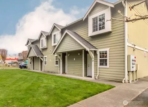 5002 S 30th St #B4, Tacoma, WA 98409