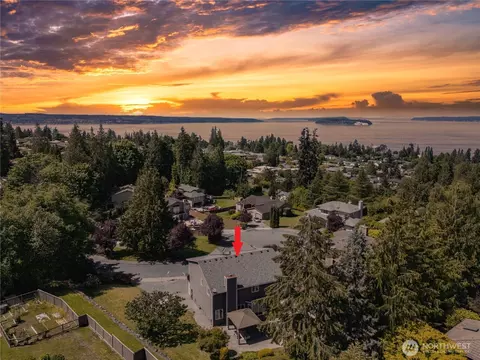 View/Area - 2423 Viewcrest Ave, Everett, WA 98203 photo 2 of 2