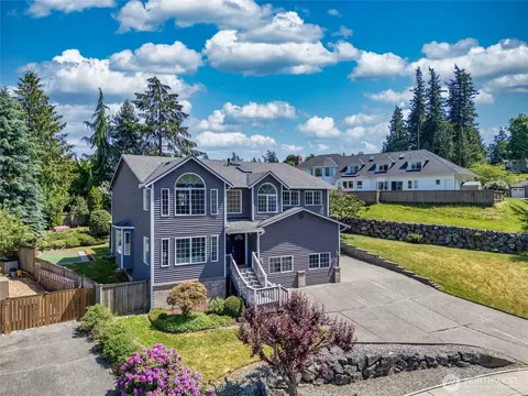2423 Viewcrest Ave, Everett, WA 98203