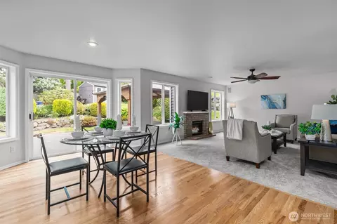Dining - 2423 Viewcrest Ave, Everett, WA 98203 photo 1 of 3