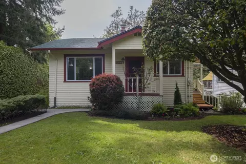 13337 30th Ave NE, Seattle, WA 98125