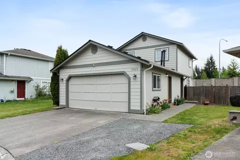 17623 29th Ave NE, Marysville, WA 98271