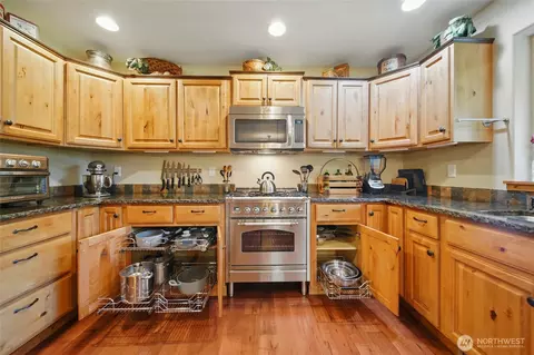 Kitchen - 52 Buttonquail Ln, Walla Walla, WA 99362 photo 2 of 3