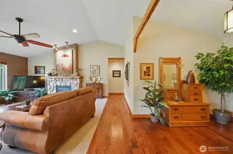 Entry Way - 52 Buttonquail Ln, Walla Walla, WA 99362 photo 4 of 4