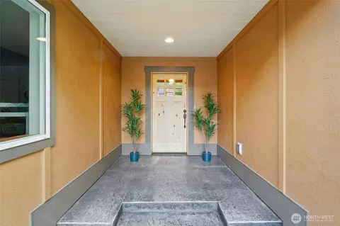 Entry Way - 52 Buttonquail Ln, Walla Walla, WA 99362 photo 1 of 4