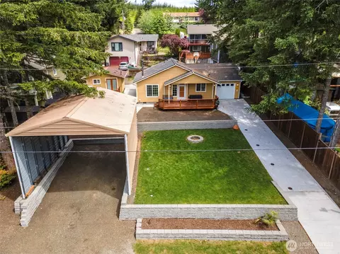 Exterior - 320 E Lakeview Dr, Grapeview, WA 98546 photo 8 of 8