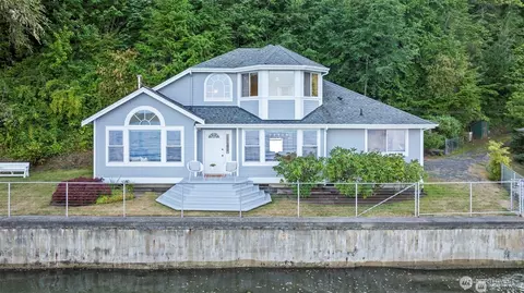 9026 SE Fragaria Rd, Olalla, WA 98359