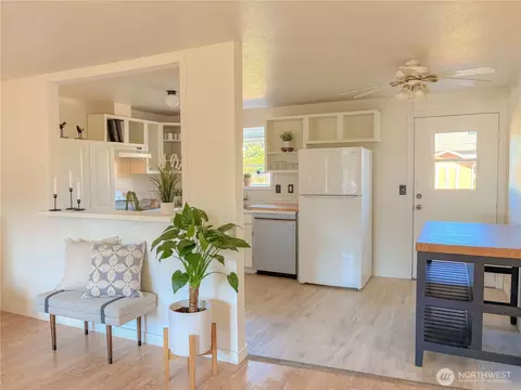 Kitchen - 301 Seattle St E, Rainier, WA 98576 photo 1 of 3