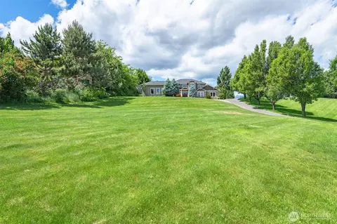 1400 Westpoint Pl, Wenatchee, WA 98801