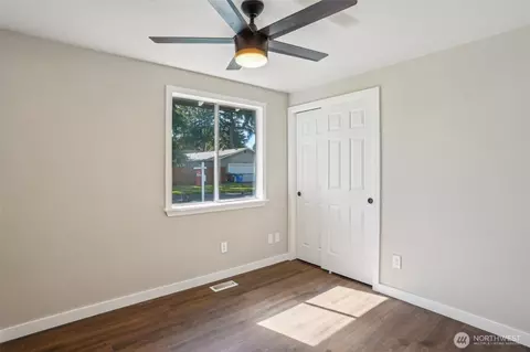 Bedroom - 17325 13th Ave E, Spanaway, WA 98387 photo 3 of 4