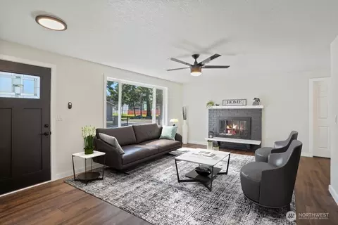 Living - 17325 13th Ave E, Spanaway, WA 98387 photo 2 of 4