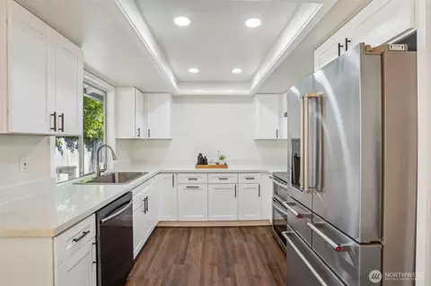 Kitchen - 17325 13th Ave E, Spanaway, WA 98387 photo 1 of 4