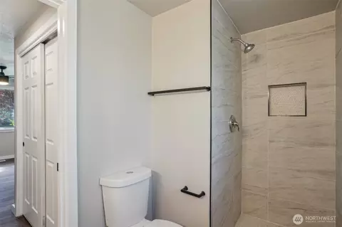 Bath - 17325 13th Ave E, Spanaway, WA 98387 photo 2 of 2