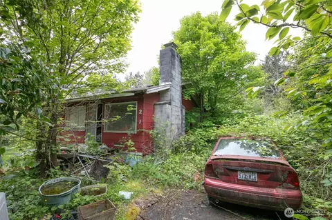 2231 St Rt 105, Grayland, WA 98547