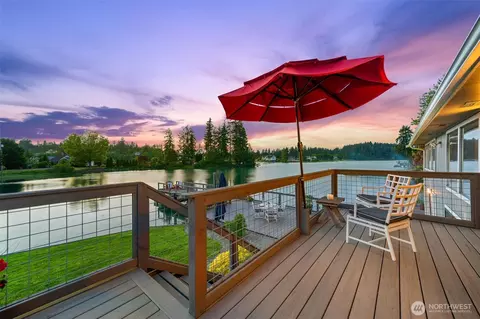 7318 Ray Nash Dr NW, Gig Harbor, WA 98335