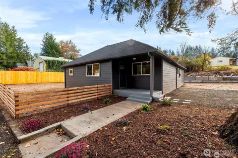 3785 Thorson Rd W, Bremerton, WA 98312