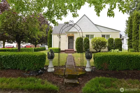 1605 7th Ave, Longview, WA 98632