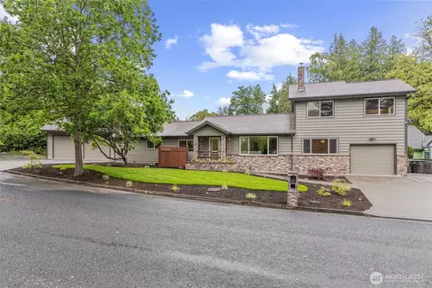 Exterior - 58 Pacific Pl, Longview, WA 98632 photo 3 of 9