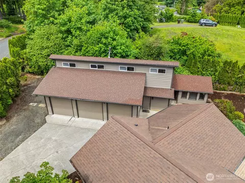 Exterior - 58 Pacific Pl, Longview, WA 98632 photo 2 of 9