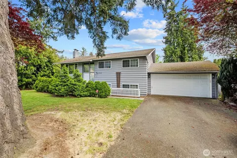 13212 100th Pl NE, Kirkland, WA 98034